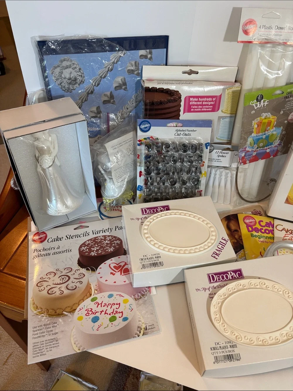 Wilton White & Gold Cake Toppers and Decorating Kit